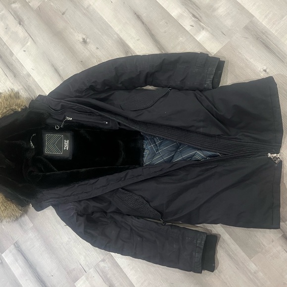 TNA WINTER JACKET EUC Size small - Picture 8 of 8